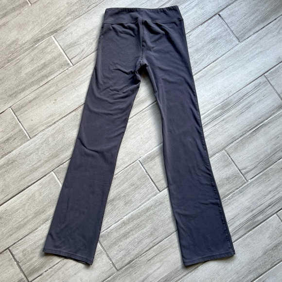 XS Tall workout pant in charcoal grey. GUC 31” long inseam - Picture 4 of 8